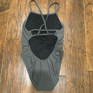 Jolyn Drew One-Piece Swim Suit Size 26